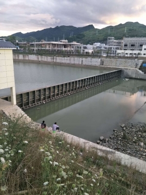 貴州貴定東門河翻板壩工程